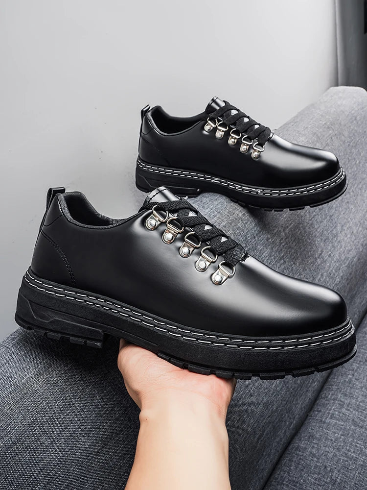 Elegant Black Leather Lace-Up Shoe for Women with Round Toe Platform Sole Casual Style