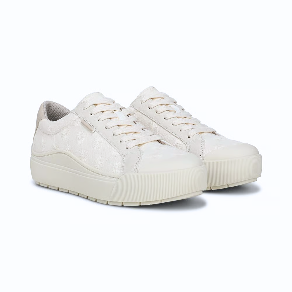 Effortless Trainers for Women with Lace Up Round Toe Floral Embroidered Platform Style