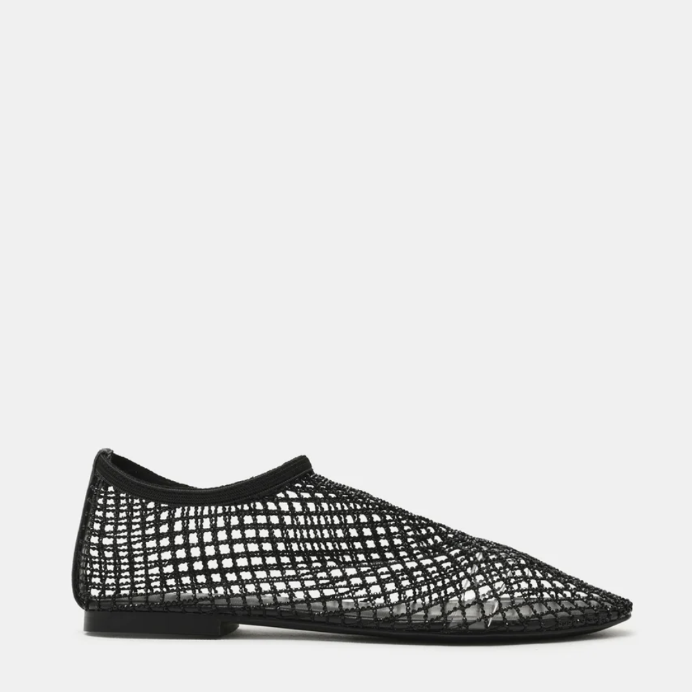 Comfortable Closed Toe Sandals for Women with Woven Mesh Upper Square Toe Flat Slip On Style