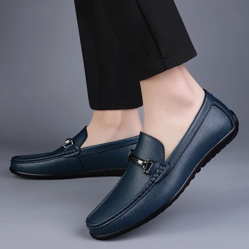 Comfortable Leather Driving Loafer for Women with Moc Toe Slip On Metal Bit Casual Style