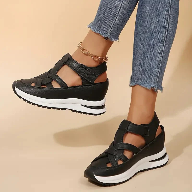 Comfortable Closed Toe Sandals for Women with Cutout Strap Platform Sole Hook Loop Sport Style