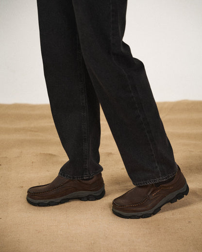 Comfortable Leather Moc Toe Loafer for Women with Slip-On Rugged Sole Stitched Detail Casual Style