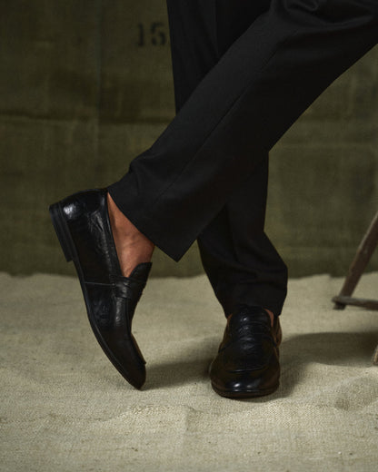 Elegant Leather Penny Loafer for Women with Apron Toe Slip On Sleek Style
