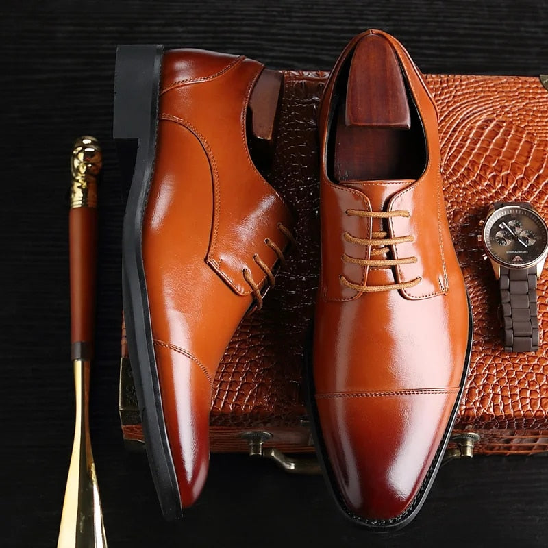 Stylish Leather Oxford Shoe for Women with Cap Toe Lace Up Derby Formal Style