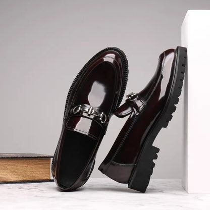 Elegant Leather Horsebit Loafer for Women with Round Toe Chunky Sole Buckle Detail Style