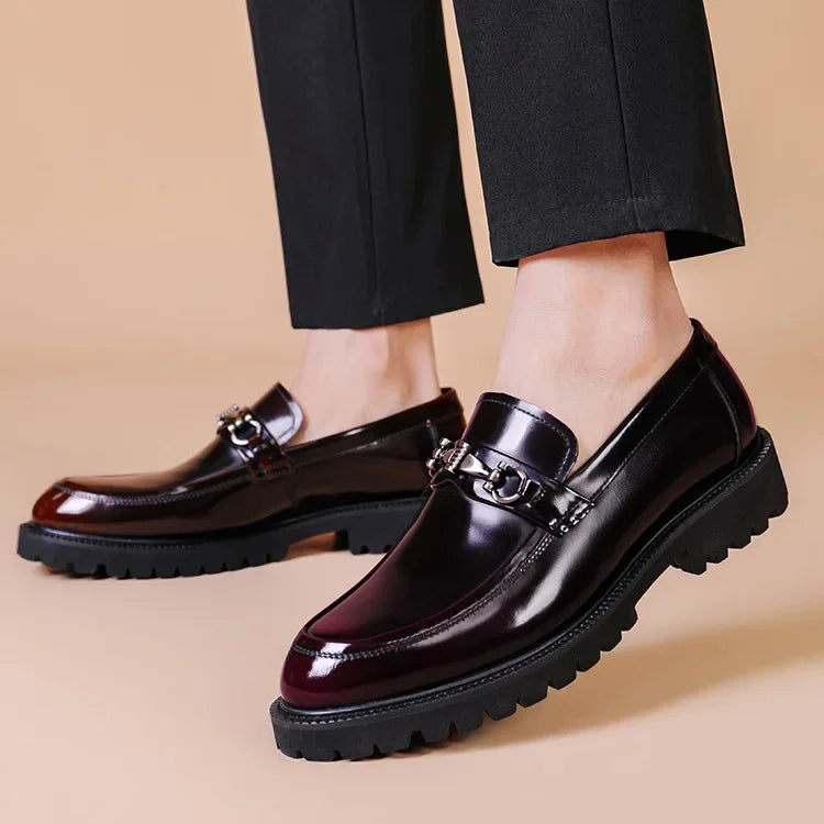 Elegant Leather Horsebit Loafer for Women with Round Toe Chunky Sole Buckle Detail Style