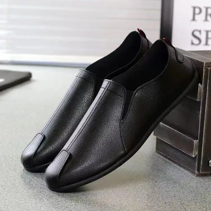 Effortless Leather Loafers for Women with Slip-On Round Toe Ribbed Sole Casual Style