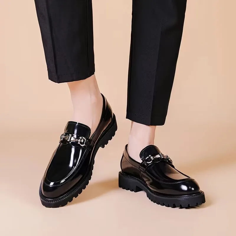 Elegant Leather Horsebit Loafer for Women with Round Toe Chunky Sole Buckle Detail Style