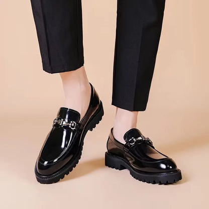 Elegant Leather Horsebit Loafer for Women with Round Toe Chunky Sole Buckle Detail Style