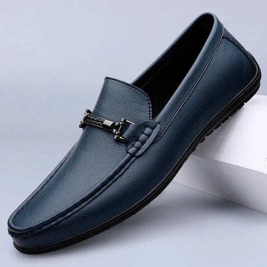 Comfortable Leather Driving Loafer for Women with Moc Toe Slip On Metal Bit Casual Style