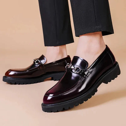 Elegant Leather Horsebit Loafer for Women with Round Toe Chunky Sole Buckle Detail Style