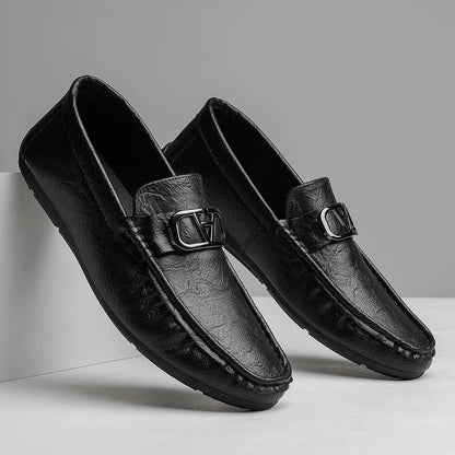 Comfortable Leather Driving Loafer for Women with Metal Buckle Slip On Moc Toe Casual Style