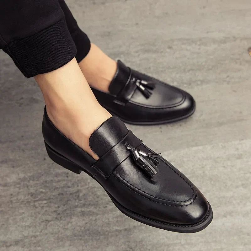 Stylish Leather Tassel Loafer for Women with Pointed Toe Stitched Apron Stacked Heel Style