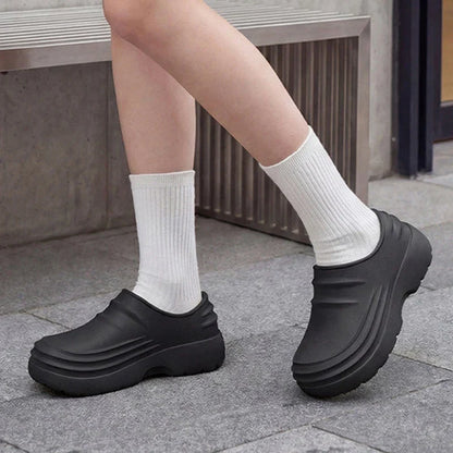 Comfortable Platform Clogs for Women with Closed Toe Ribbed Vamp Slip On Casual Style