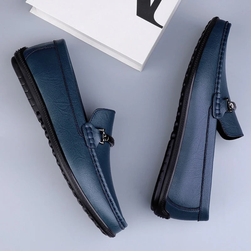 Comfortable Leather Driving Loafer for Women with Moc Toe Slip On Metal Bit Casual Style