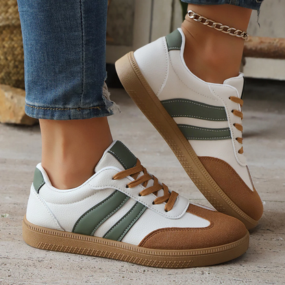 Comfortable Trainers for Women with Contrast Side Stripe Gum Sole Lace Up Retro Sneaker Style