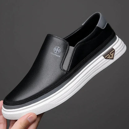Effortless Leather Fashion Sneakers for Women with Slip-On Platform Sole Round Toe Casual Style
