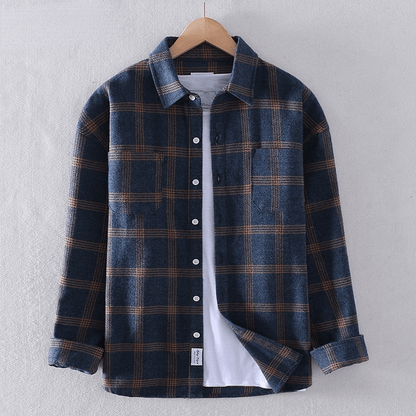 Effortless Plaid Flannel Shirt Jacket for Women with Collared Long Sleeve Button Front Relaxed Casual Style