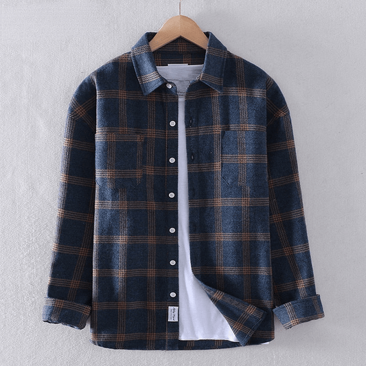 Effortless Plaid Flannel Shirt Jacket for Women with Collared Long Sleeve Button Front Relaxed Casual Style